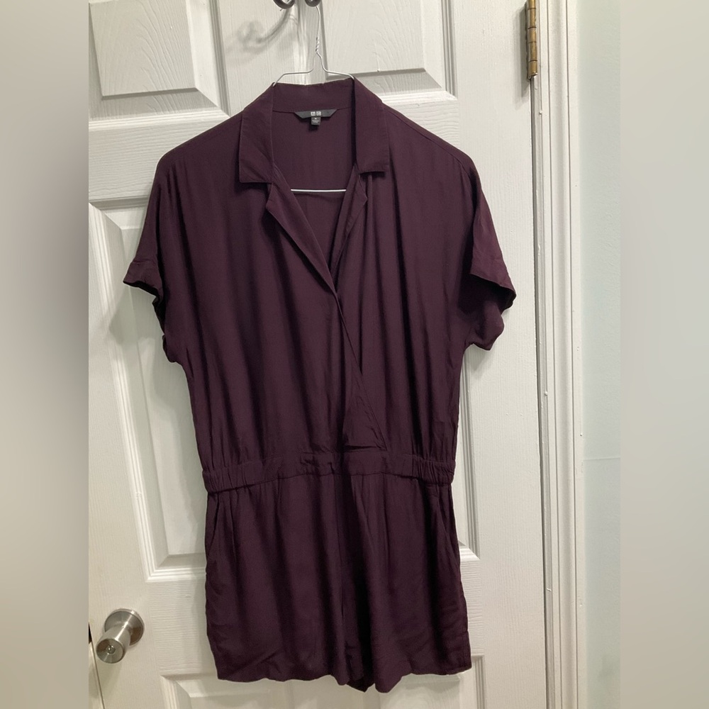 Uniqlo Wrap Elastic Band Waist‎ Romper Sz M plum/burgundy